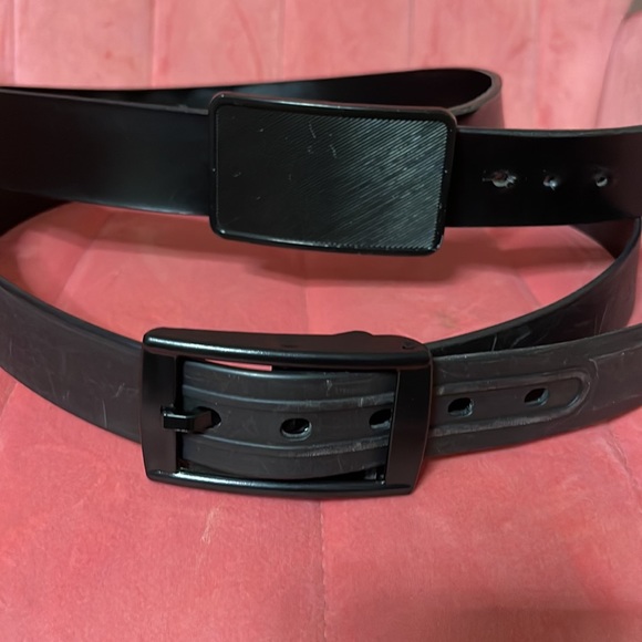Two men’s black belts size 34/36 - Picture 2 of 2